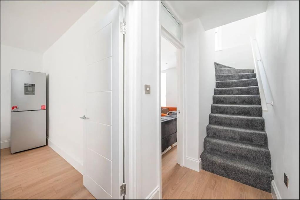 Cosy Modern Home Euston Fitzrovia ลอนดอน ภายนอก รูปภาพ